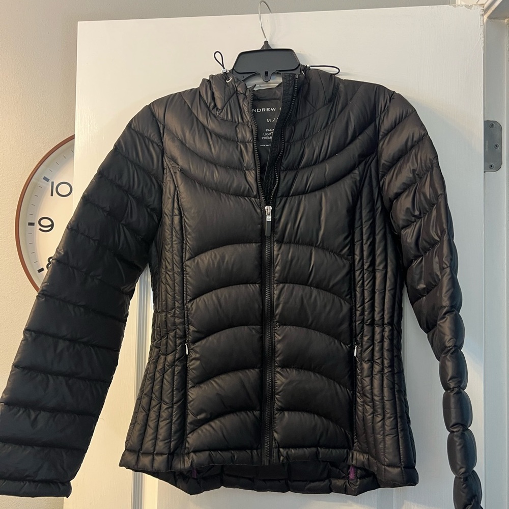 Andrew Marc packable lightweight premium down zip up hooded jacket Size M Puffer